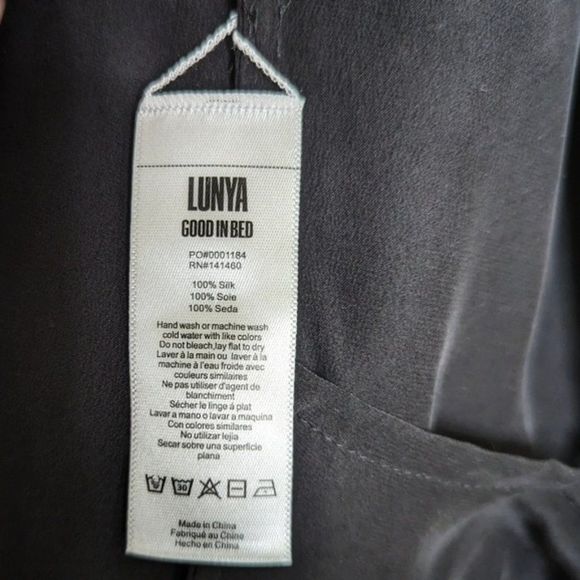 Lunya Black Silk Robe - Picture 11 of 16